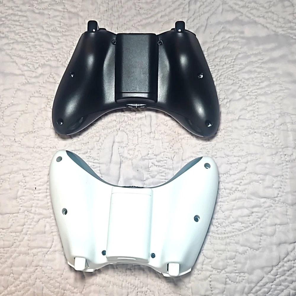 2 Cordless Than The Price Of One. New Xbox 360 wireless controllers 1 Blk 1 Wte